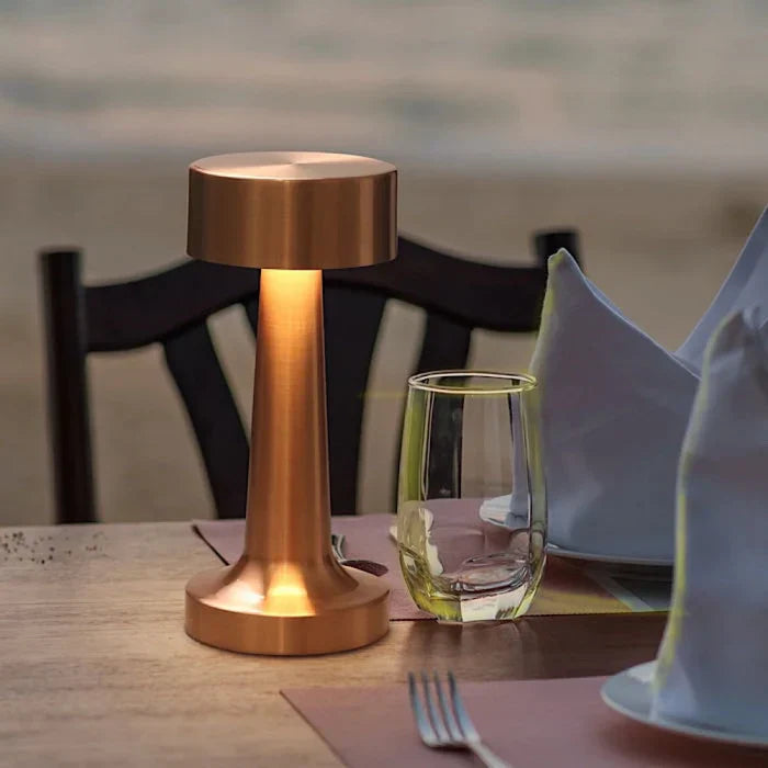 Luminária de Mesa Sem Fio Em Led Retrô