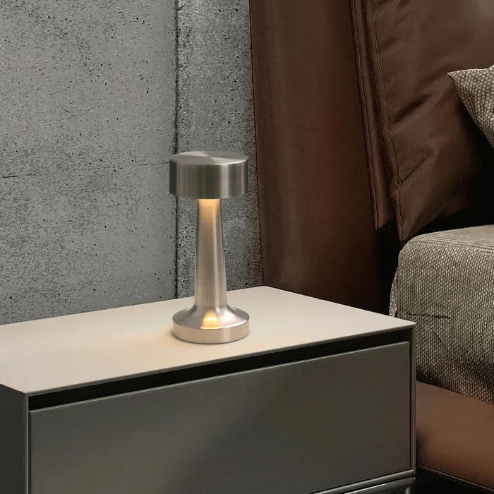Luminária de Mesa Sem Fio Em Led Retrô
