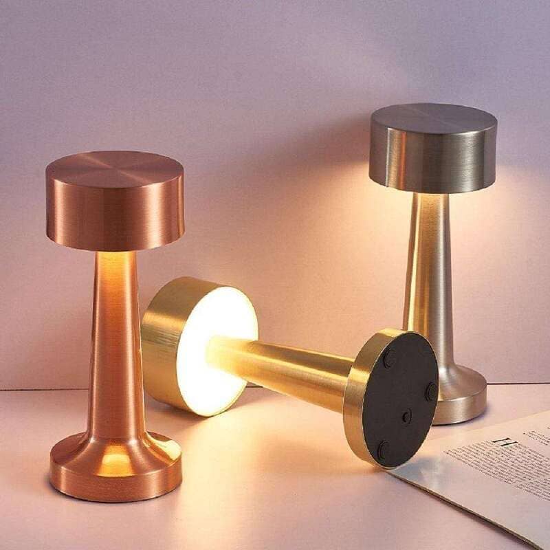 Luminária de Mesa Retrô Recarregável