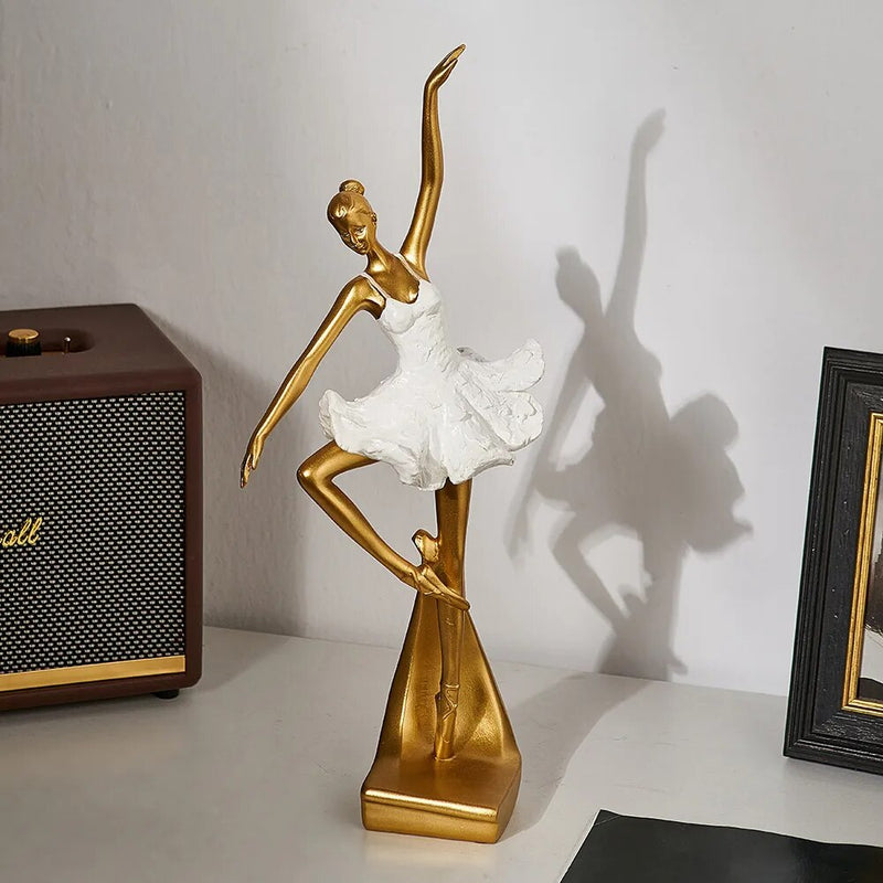 Estatueta Decorativa A Bailarina Dourada